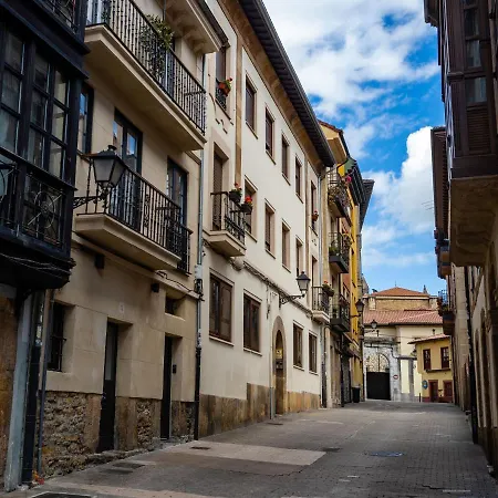 Apartantiguo San Isidoro10 * Oviedo