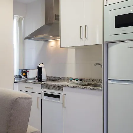Apartantiguo San Isidoro10 דירה *